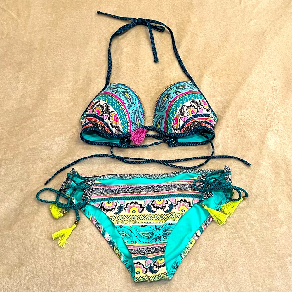 NWOT⭐️ Colorful Beaded Bikini